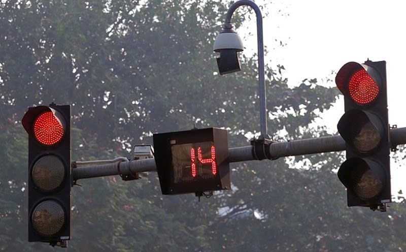 Đèn giao thông cảm biến – Giải pháp cho tắc xe đô thị